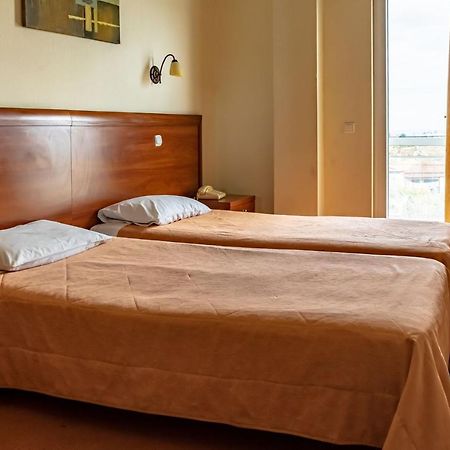 איגיו Telis Hotel מראה חיצוני תמונה