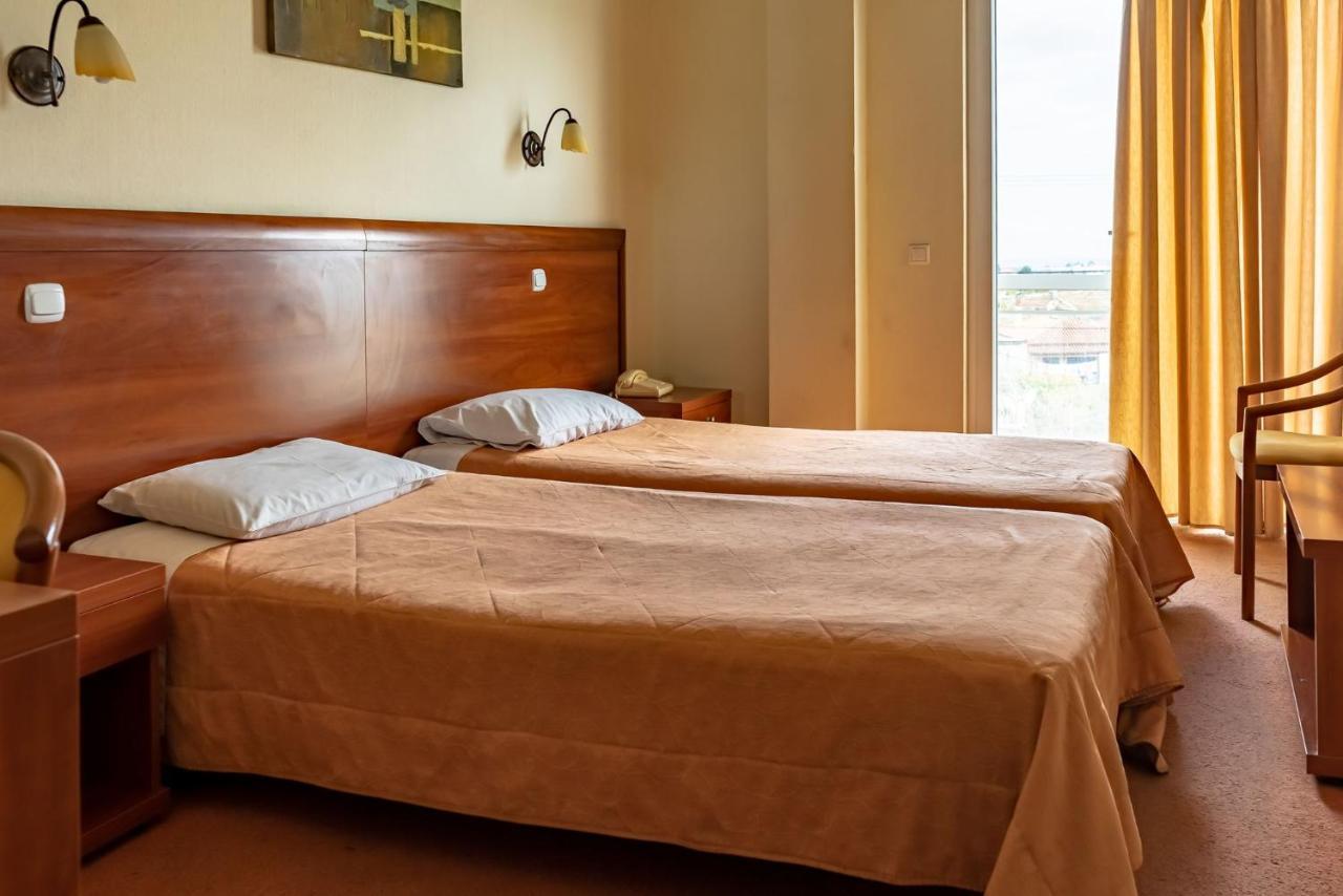איגיו Telis Hotel מראה חיצוני תמונה