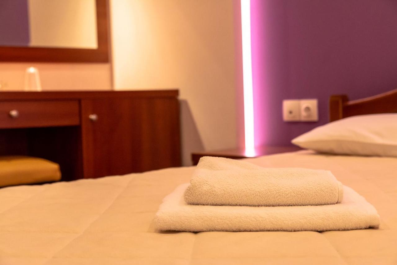 איגיו Telis Hotel מראה חיצוני תמונה
