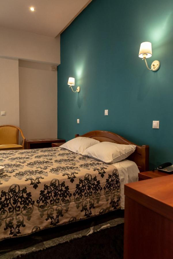 איגיו Telis Hotel מראה חיצוני תמונה