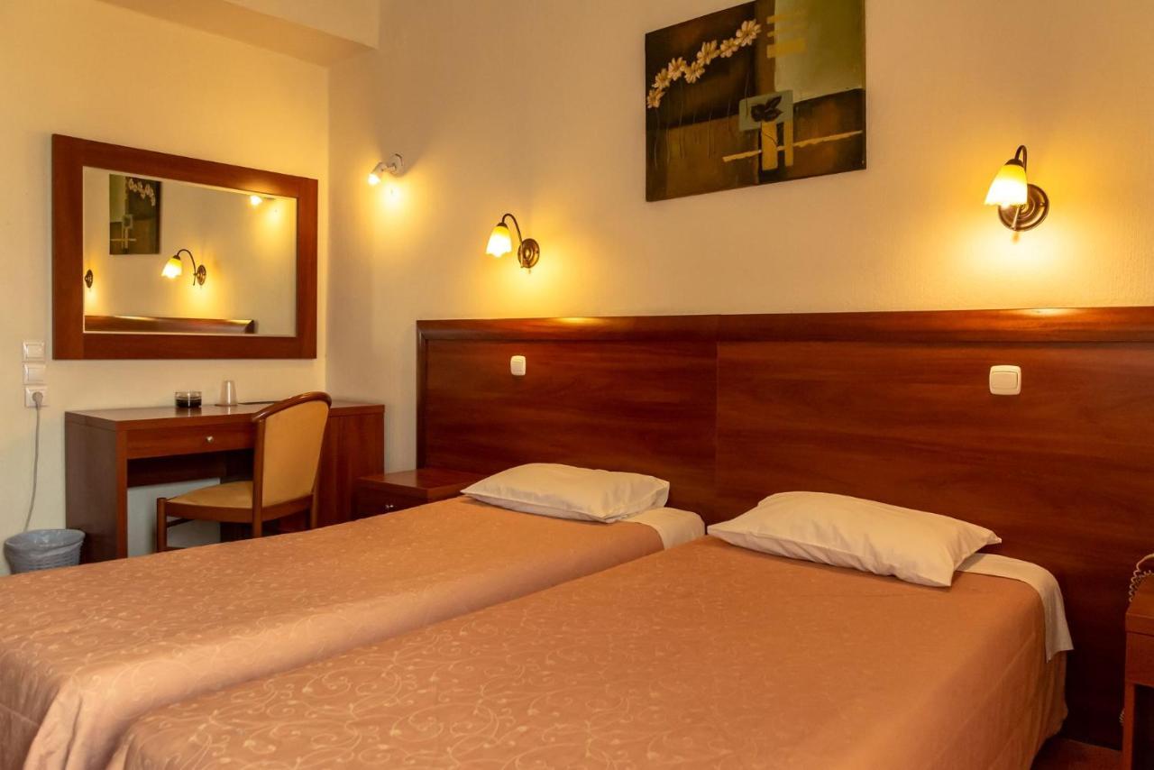 איגיו Telis Hotel מראה חיצוני תמונה