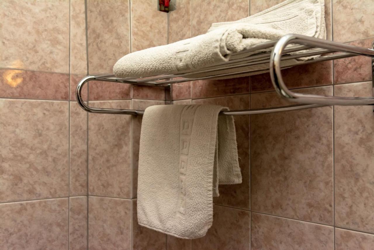 איגיו Telis Hotel מראה חיצוני תמונה