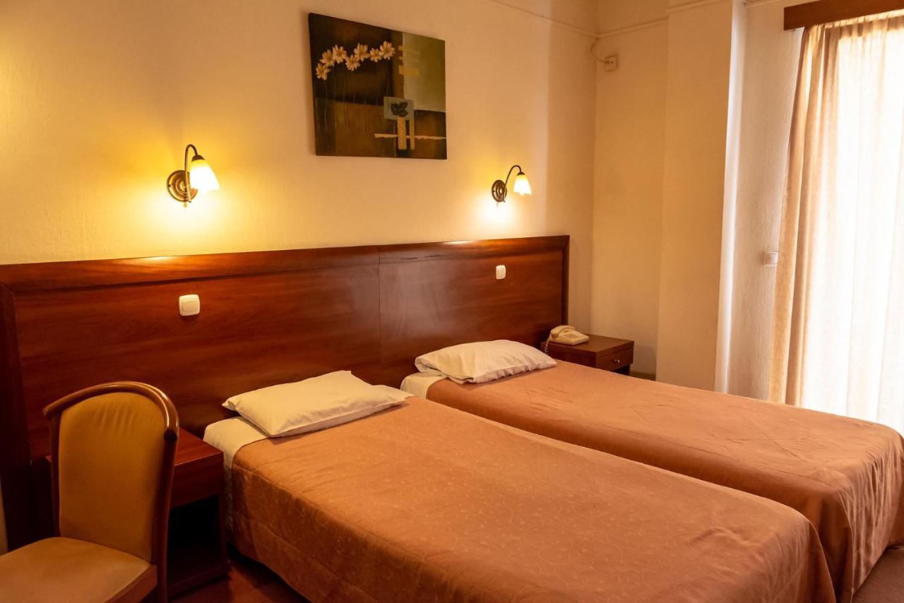 איגיו Telis Hotel מראה חיצוני תמונה