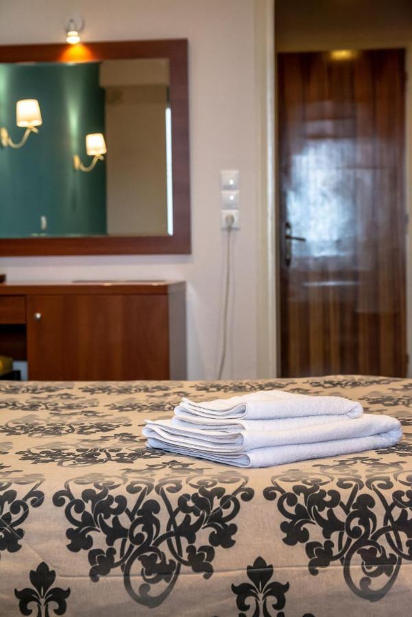 איגיו Telis Hotel מראה חיצוני תמונה