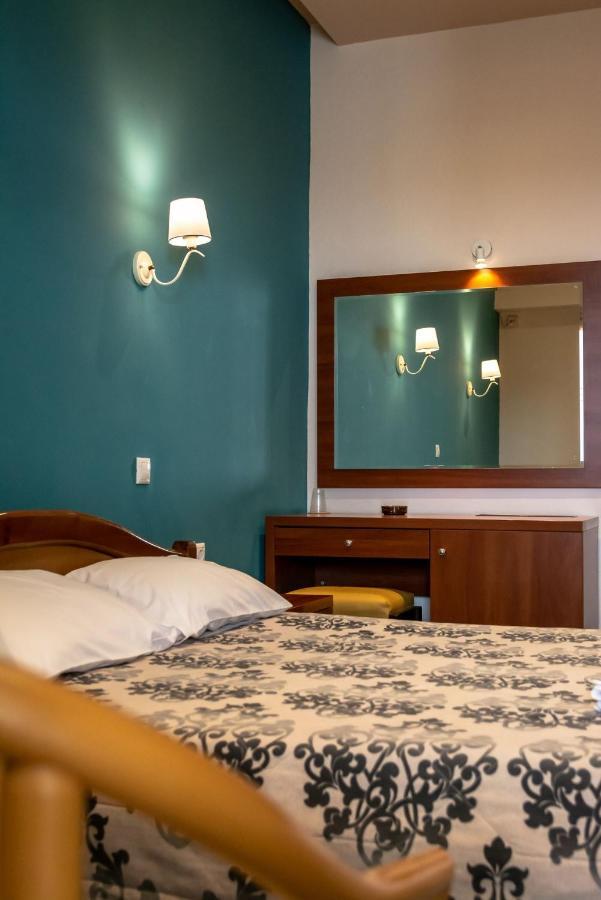 איגיו Telis Hotel מראה חיצוני תמונה