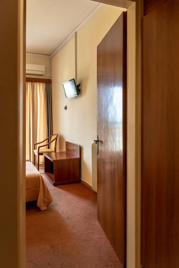 איגיו Telis Hotel מראה חיצוני תמונה